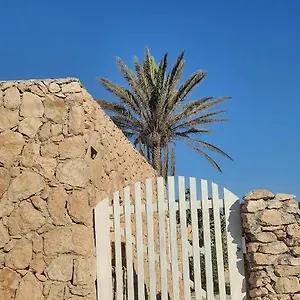 https://casa-al-mare-a-150mt-della-spiaggia.sicilyhotelsitaly.net